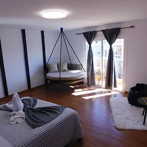 Chabela's , Lajita Španělsko